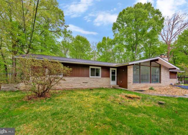 Property at 14300 Medwick Ct, Upper Marlboro, MD 20774, 4 beds, 2.5 baths