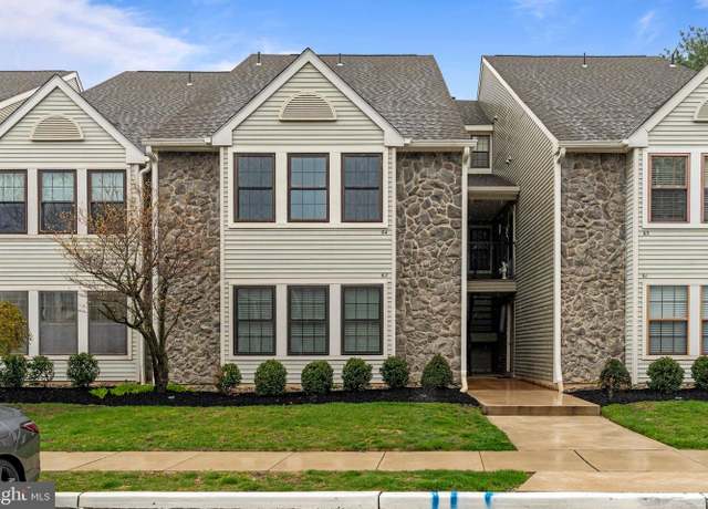Property at 64 Bridgewater Dr, Marlton, NJ 08053, 3 beds, 2 baths