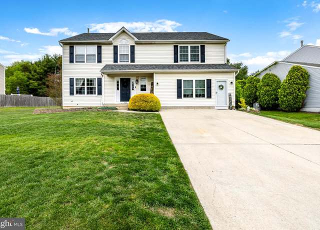Property at 126 Annapolis Dr, Sicklerville, NJ 08081, 4 beds, 3.5 baths
