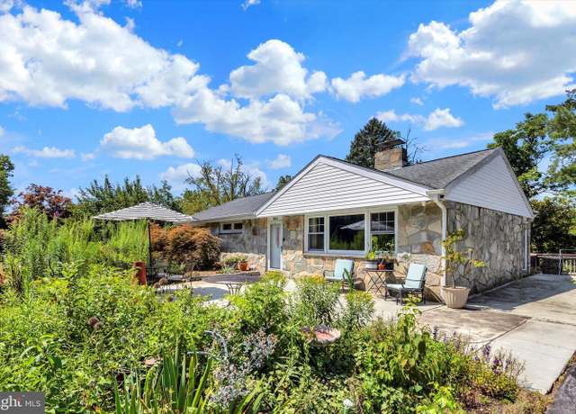 Property at 951 Lincoln Rd, Birdsboro, PA 19508, 4 beds, 1.5 baths