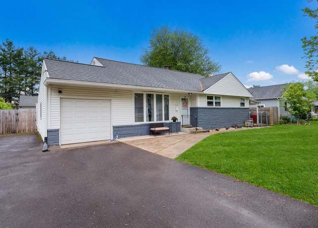 Property at 739 Cypress Rd, Warminster, PA 18974, 4 beds, 1.5 baths