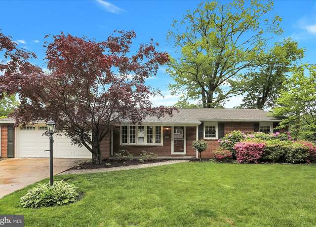 Property at 424 Lamp Post Ln, Camp Hill, PA 17011, 3 beds, 2 baths