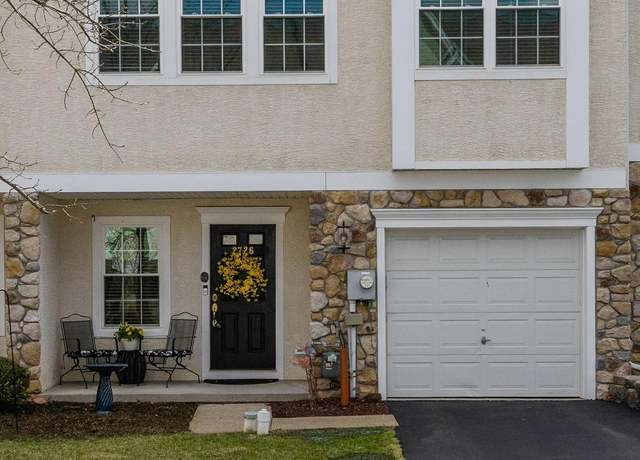 Property at 2726 Fynamore Ln Unit 213W, Downingtown, PA 19335, 3 beds, 2.5 baths