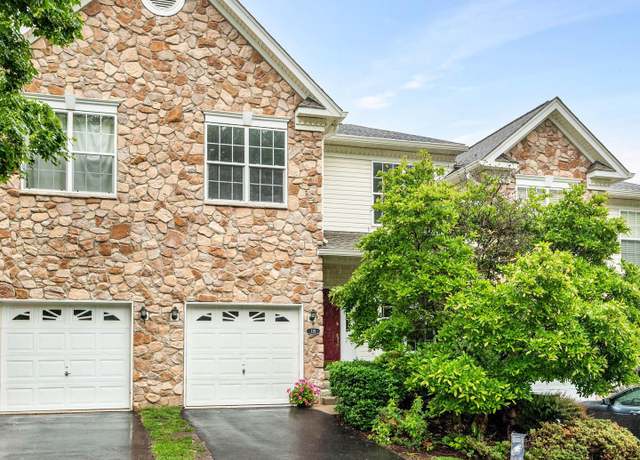 Property at 119 Fringetree Dr, West Chester, PA 19380, 4 beds, 2.5 baths