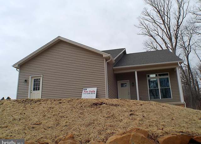 Property at 1735 Quarry Rd, Lebanon, PA 17046, 3 beds, 2.5 baths