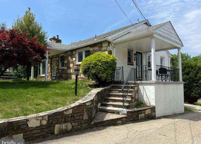 Property at 1515 New Hope St, Norristown, PA 19401, 3 beds, 1.5 baths