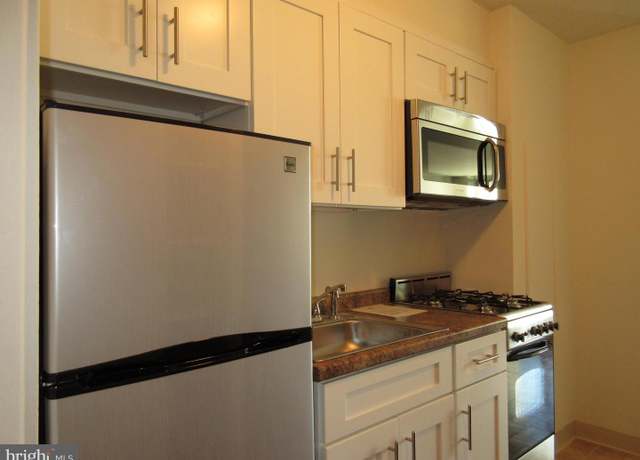 Property at 604-36 S Washington Sq #113, Philadelphia, PA 19106, 1 bath