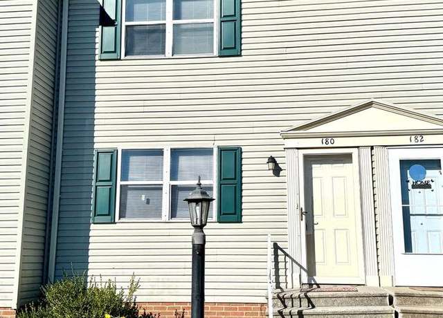 Property at 180 Center St #180, Hanover, PA 17331, 2 beds, 1.5 baths