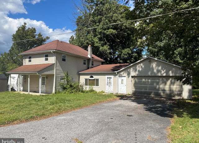 Property at 303 York Rd, New Cumberland, PA 17070, 2 beds, 1.5 baths