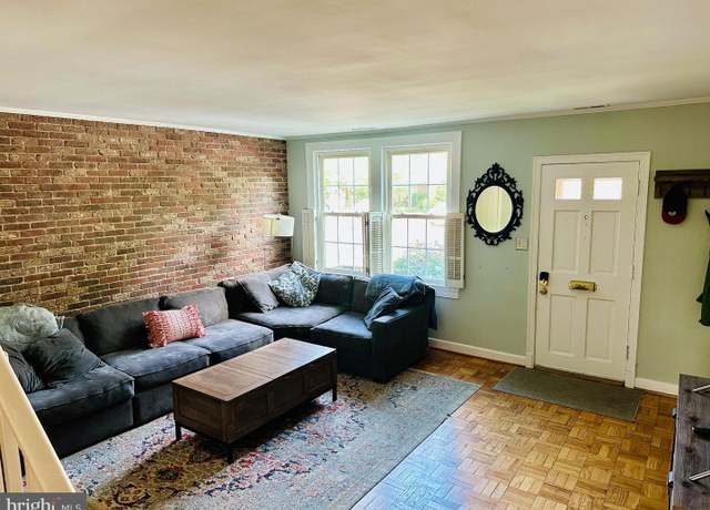 Property at 1300 S Barton St #334, Arlington, VA 22204, 2 beds, 1 bath