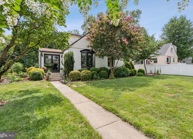 Property at 7137 Parkview Ave, Falls Church, VA 22042, 4 beds, 3 baths