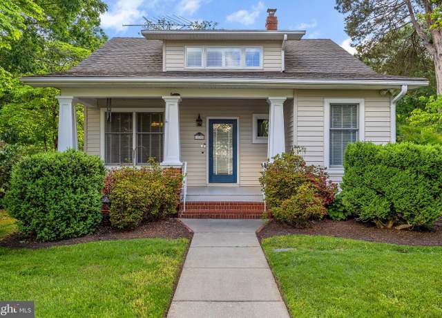 Property at 104 Chapman St, Ashland, VA 23005, 3 beds, 2.5 baths