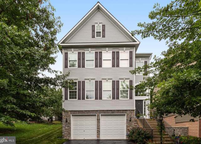 Property at 3105 Eagle Talon St, Woodbridge, VA 22191, 4 beds, 4.5 baths