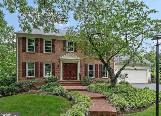 Property at 9728 Whetstone Dr, Montgomery Village, MD 20886, 5 beds, 3.5 baths