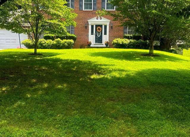 Property at 136 Amberleigh Dr, Silver Spring, MD 20905, 5 beds, 3.5 baths
