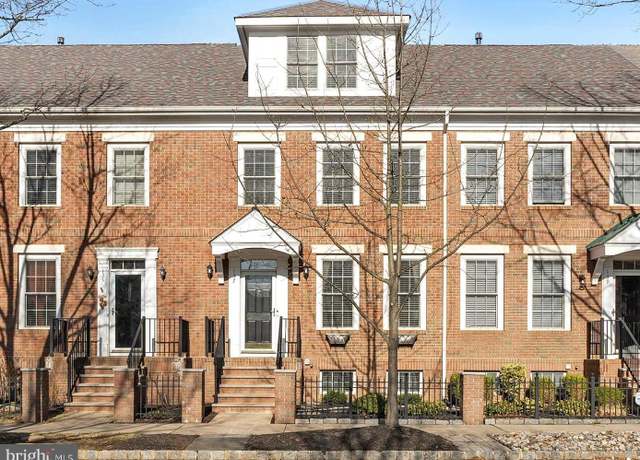 Property at 137 Heritage St, Robbinsville, NJ 08691, 3 beds, 3.5 baths