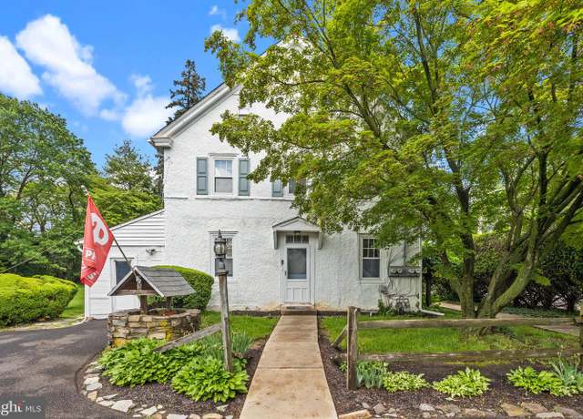 Property at 922 2nd Street Pike, Southampton, PA 18966, 5 beds, 2.5 baths