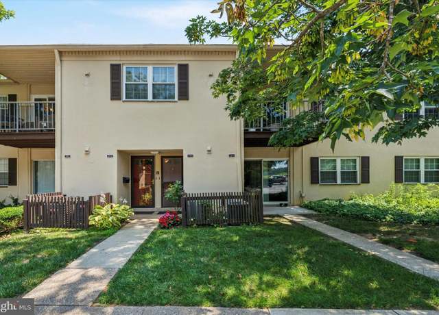 Property at 290 Old Forge Xing #290, Devon, PA 19333, 2 beds, 2 baths