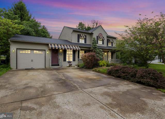 Property at 412 Edinburgh Rd, Middletown, PA 17057, 5 beds, 3 baths