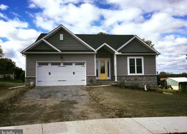 Property at 328 W Fritz Ave, Quarryville, PA 17566, 3 beds, 2 baths