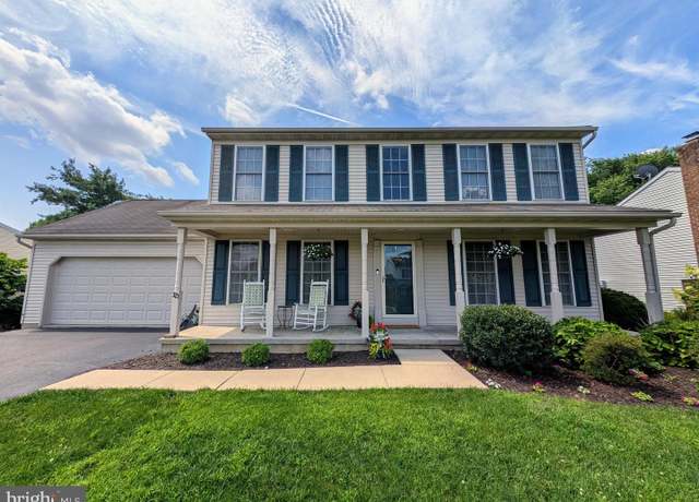 Property at 321 Coventry Ln, Lititz, PA 17543, 4 beds, 2.5 baths