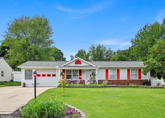 Property at 2178 Cloverfield Dr, Lebanon, PA 17046, 4 beds, 2 baths