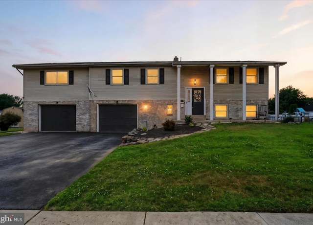 Property at 412 Spring Forge Dr, Spring Grove, PA 17362, 4 beds, 2.5 baths