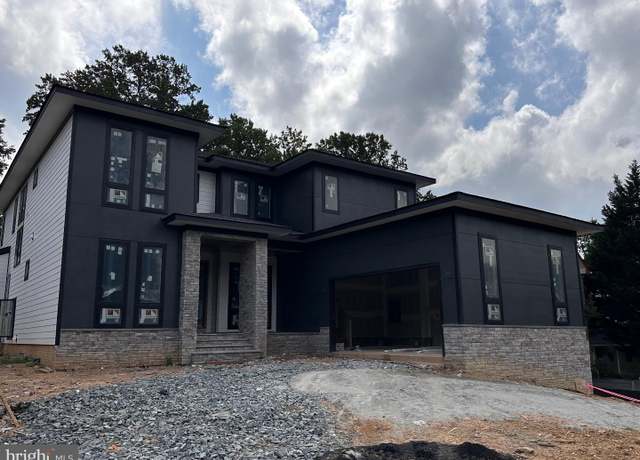 Property at 4017 Woodland Rd, Annandale, VA 22003, 6 beds, 7.5 baths