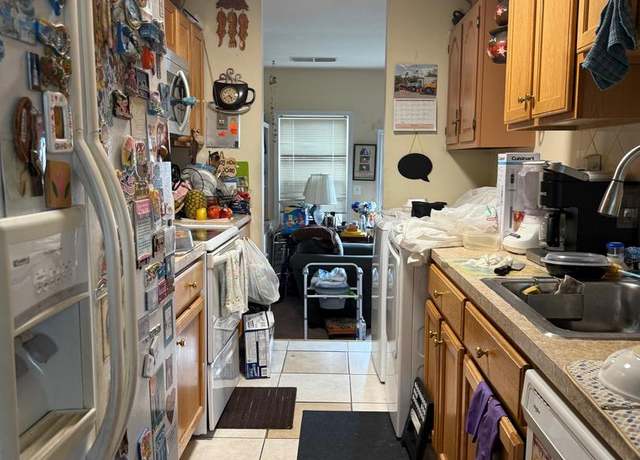 Property at 1185 Alabama Dr, Herndon, VA 20170, 3 beds, 2.5 baths