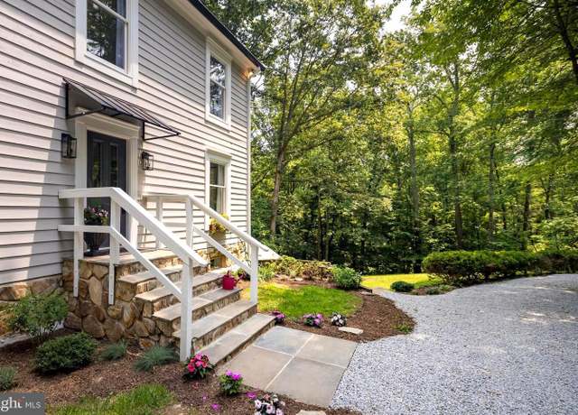 Property at 20808 Wild Goose Ln, Leesburg, VA 20175, 4 beds, 3 baths