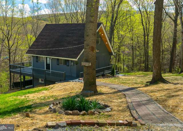 Property at 358 Barbara Ln, Harpers Ferry, WV 25425, 3 beds, 2 baths