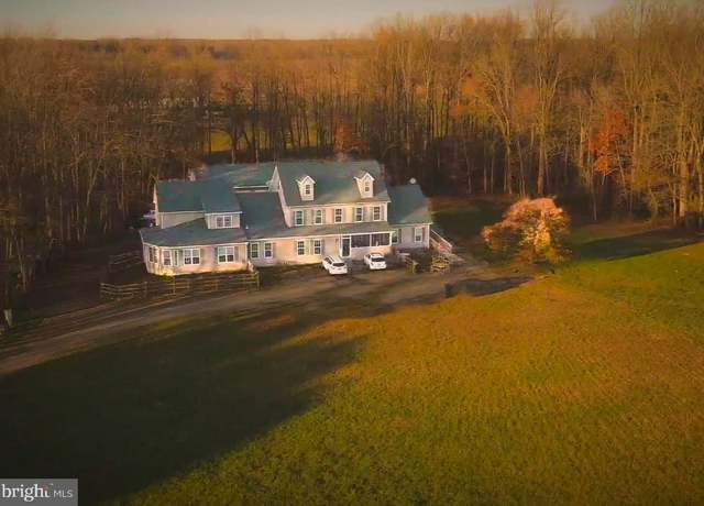 Property at 125 Oliver Guessford Rd, Townsend, DE 19734, 7 beds, 6 baths