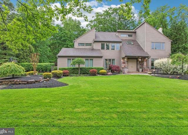 Property at 16 Victoria Pl, West Windsor, NJ 08550, 4 beds, 3.5 baths