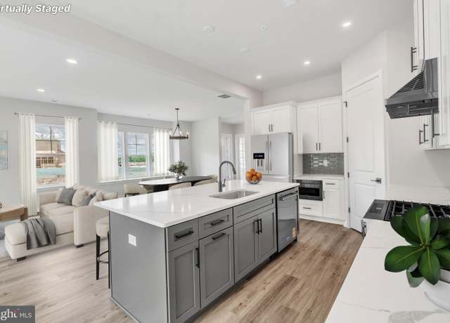 Property at 105 River Trail Cir Unit MOVE-IN READY, King Of Prussia, PA 19406, 3 beds, 2.5 baths