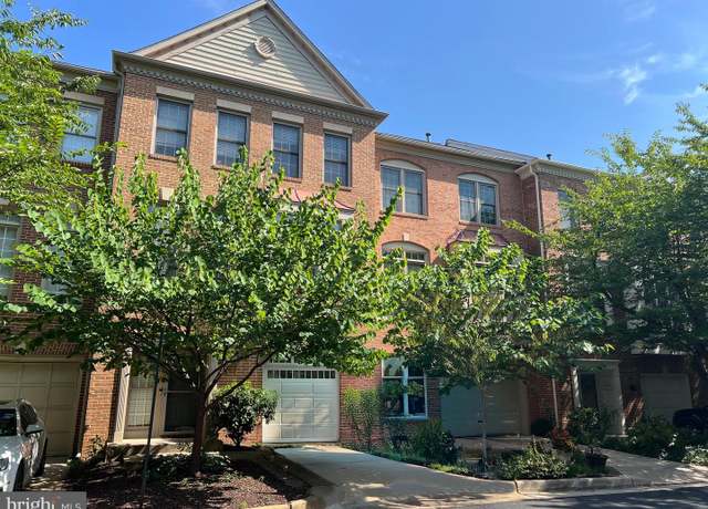 Property at 4687 Kirkpatrick Ln, Alexandria, VA 22311, 3 beds, 3.5 baths