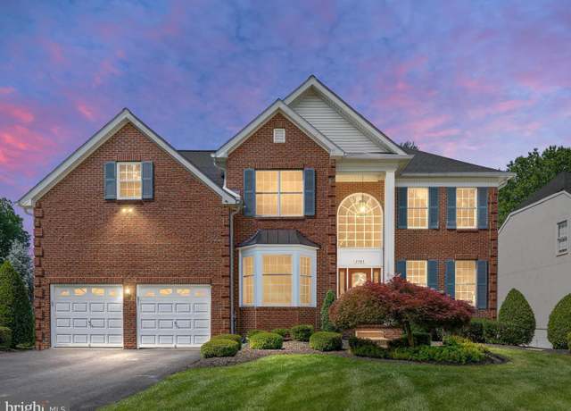 Property at 3781 Penderwood Dr, Fairfax, VA 22033, 5 beds, 5 baths