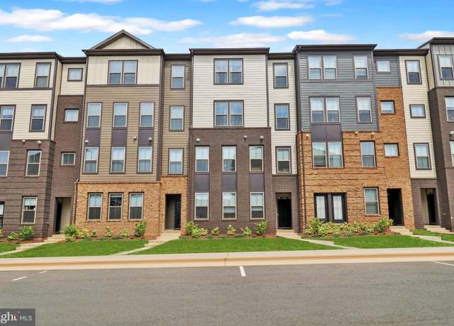 Property at 45922 Swallow Ter, Sterling, VA 20165, 3 beds, 2.5 baths