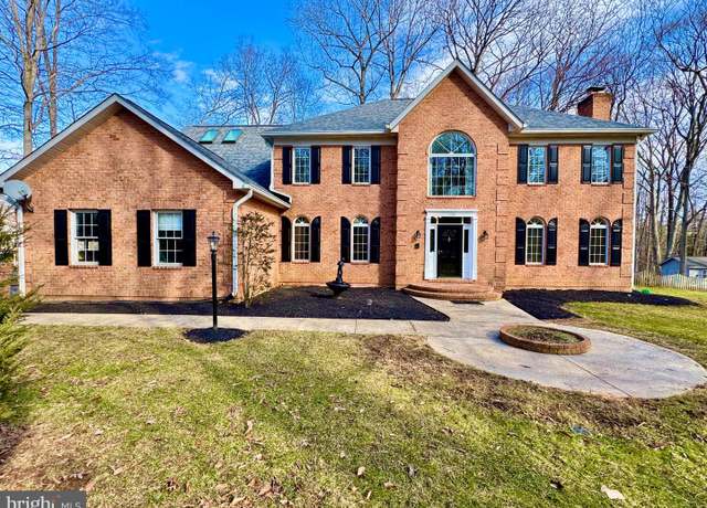 Property at 11701 Sandal Wood Ln, Manassas, VA 20112, 5 beds, 3.5 baths