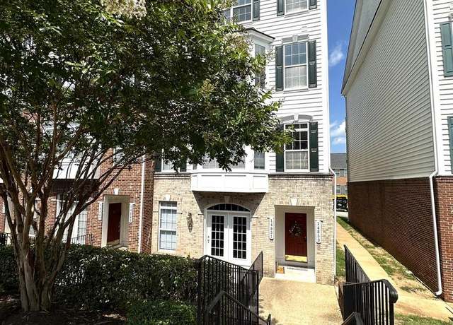 Property at 14853 Cloverdale Rd, Woodbridge, VA 22193, 3 beds, 2.5 baths