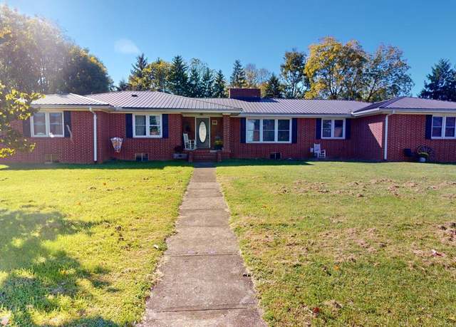 Property at 1 Pepsi Ln, Petersburg, WV 26847, 4 beds, 2.5 baths