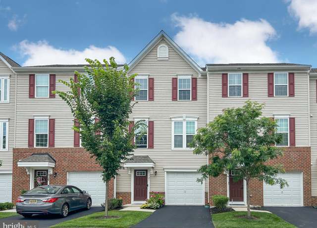 Property at 121 Nathan Dr, Cinnaminson, NJ 08077, 3 beds, 2.5 baths