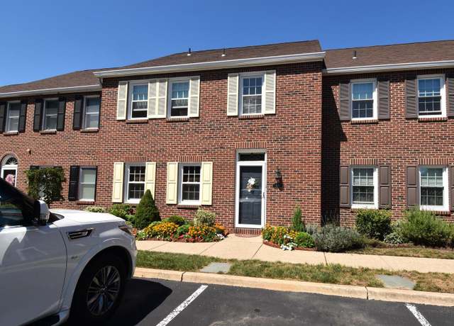 Property at 333 E Pearl St #6, Burlington, NJ 08016, 2 beds, 2.5 baths
