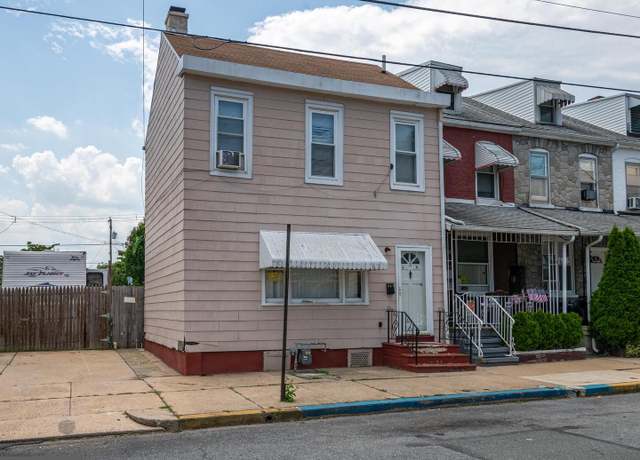 Property at 434 Arlington St, Reading, PA 19611, 3 beds, 1.5 baths