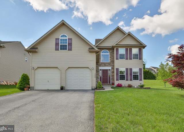 Property at 1590 Abigail Ln, Allentown, PA 18104, 4 beds, 2.5 baths