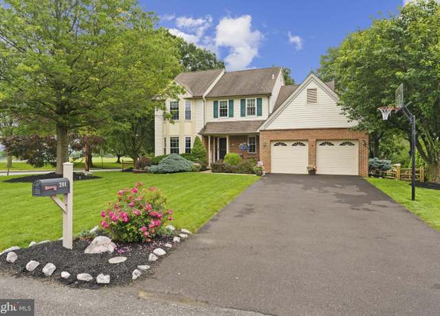 Property at 201 Forge Rd, Collegeville, PA 19426, 4 beds, 2.5 baths