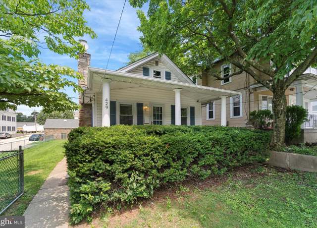Property at 429 Jefferson Ave, Cheltenham, PA 19012, 4 beds, 3 baths