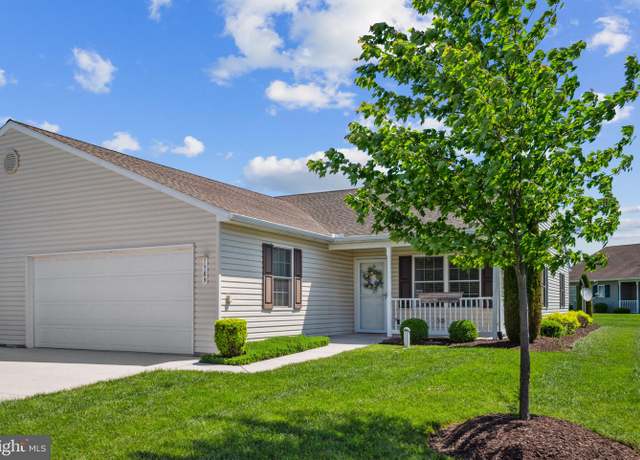 Property at 1389 Pleasant View Dr #224, Spring Grove, PA 17362, 2 beds, 2 baths