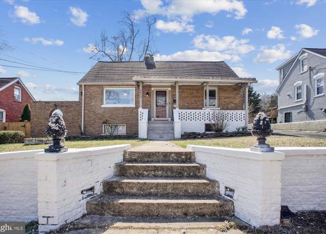 Property at 6813 Chestnut Ave, Falls Church, VA 22042, 4 beds, 2 baths