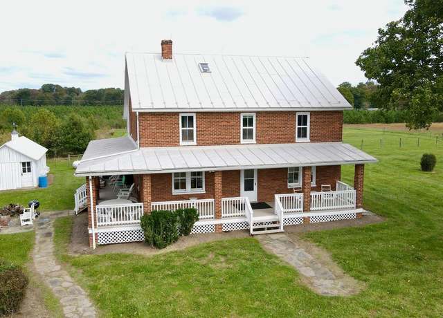 Property at 43086 Lucketts Rd, Leesburg, VA 20176, 4 beds, 1.5 baths