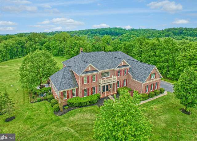 Property at 18102 Eaglesham Ct, Leesburg, VA 20175, 5 beds, 5.5 baths